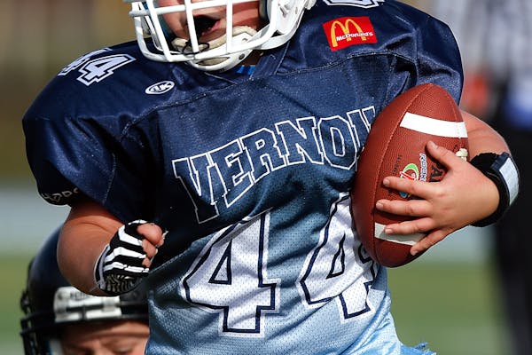Youth Football Equipment Checklist 2026: NOCSAE, SEI and Fit